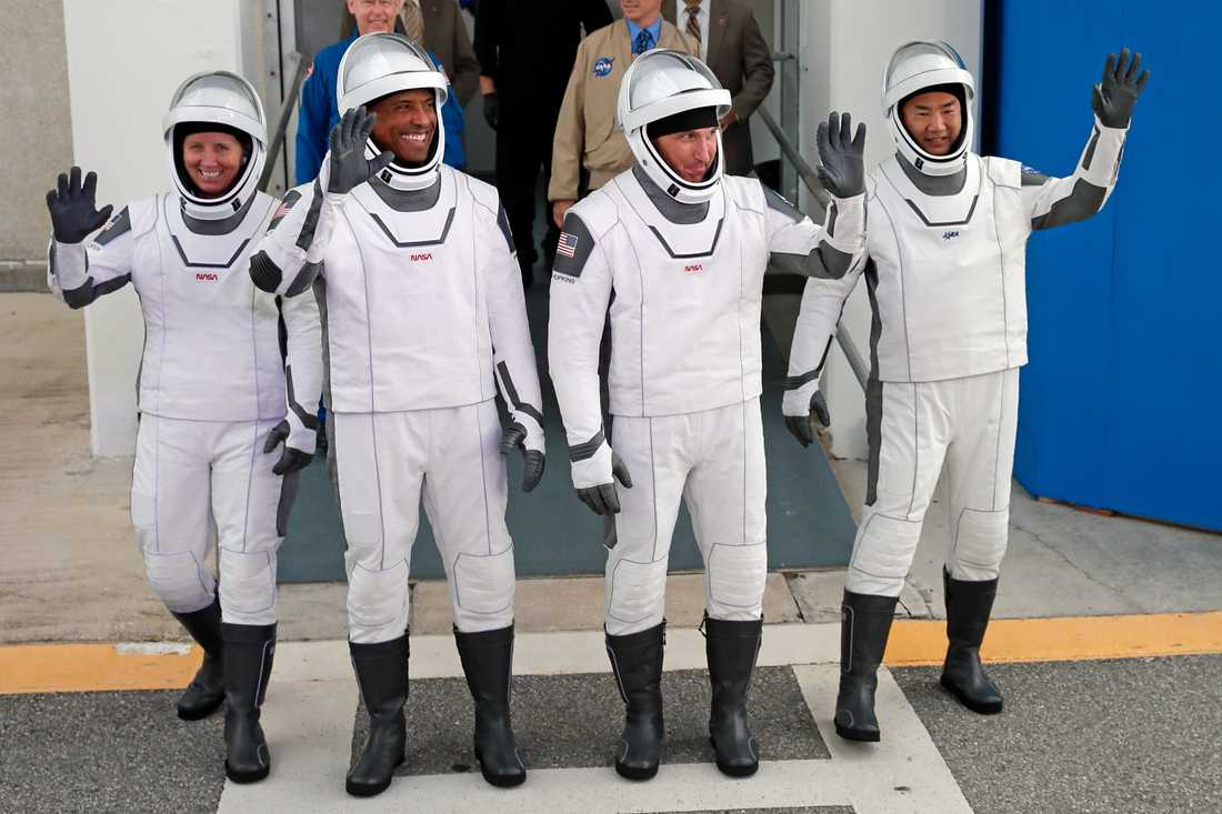 Astronauterna Shannon Walker, Victor Glover, Michael Hopkins och Soichi Noguchi har skickats till den internationella rymdstationen ISS.