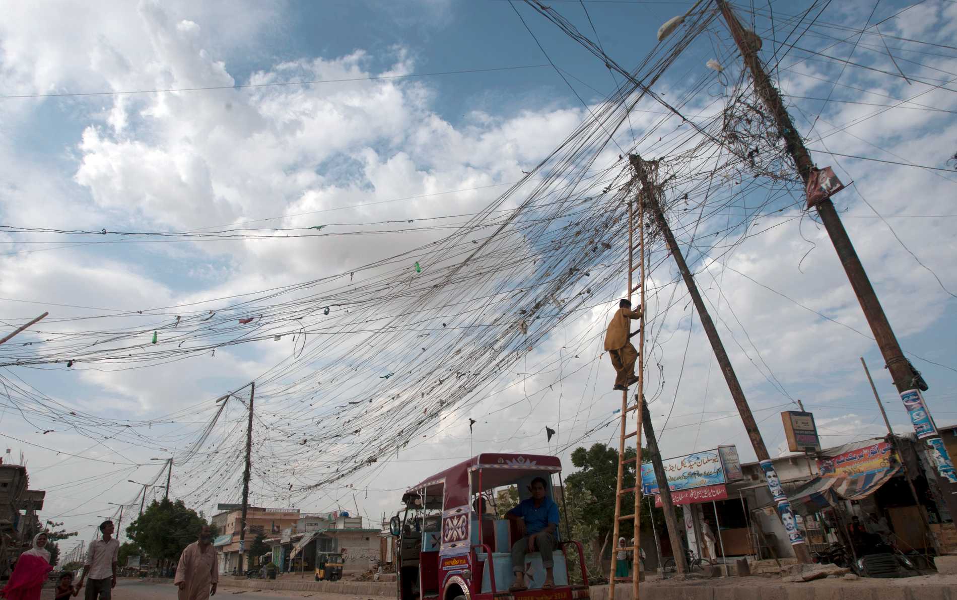 Omfattande strömavbrott i Pakistan | Aftonbladet